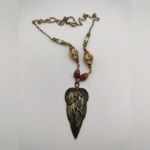 Vintage Style Sadie Green Leaf Necklace Asian Motif Beads
